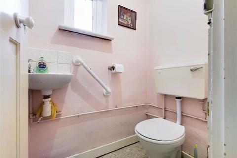 10 Byron Road, Cheltenham, GL51 7HD