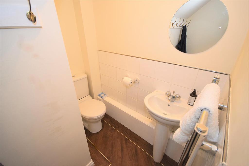 Cloakroom/WC