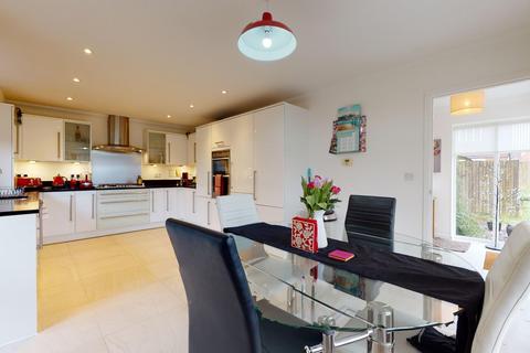 20 Corbett Road, Hawkinge, Folkestone, CT18 7SP