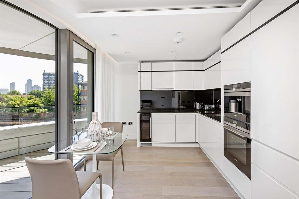 13385 garton jones   9 the corniche   4 lo.jpg