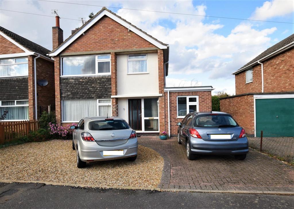 Nene Crescent, Oakham 3 bed detached house £285,000