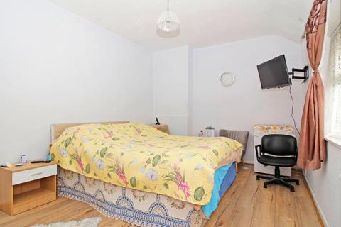 152 Capstone Road, Bromley, BR1 5NG