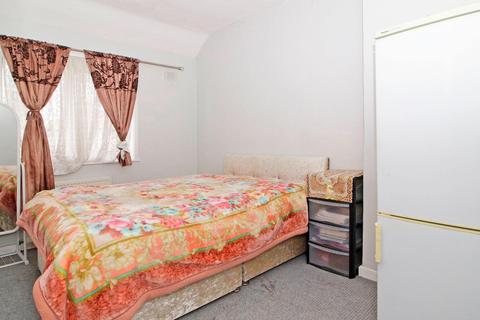 152 Capstone Road, Bromley, BR1 5NG