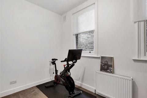 66b Venner Road, London, SE26 5EL
