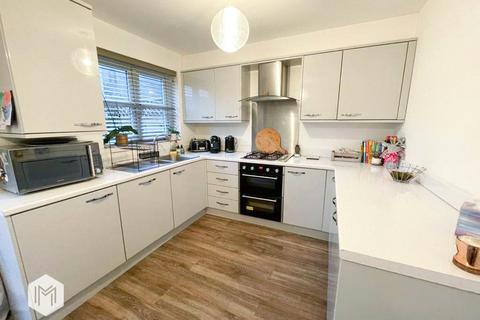 8 Weavers Fold, Lees, Oldham, OL4 3FQ