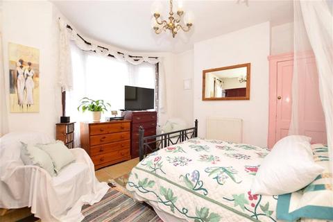 76 Elsenham Road, London, E12 6LA