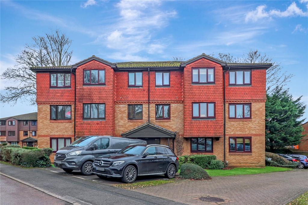 Tylersfield, Abbots Langley... 2 bed flat £279,950