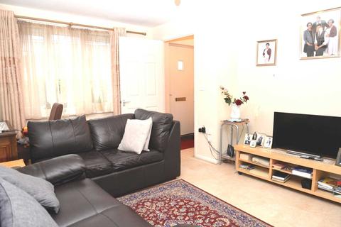 66 Allenby Road, London, SE28 0BN