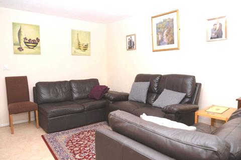 66 Allenby Road, London, SE28 0BN