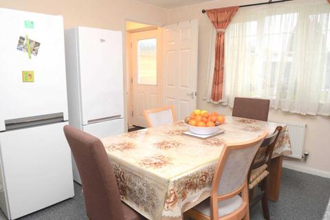 66 Allenby Road, London, SE28 0BN