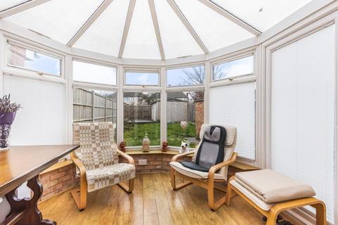 177 Orchard Way, Beckenham, BR3 3EJ