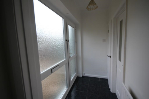 2 bedroom semi-detached bungalow to rent, Severn Way, Kettering NN16