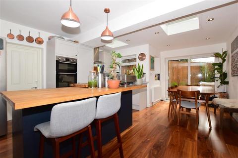 5 Hexham Road, Morden, SM4 6NH