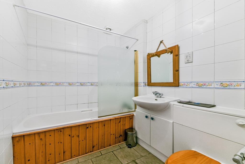 Derwent court, 10...
