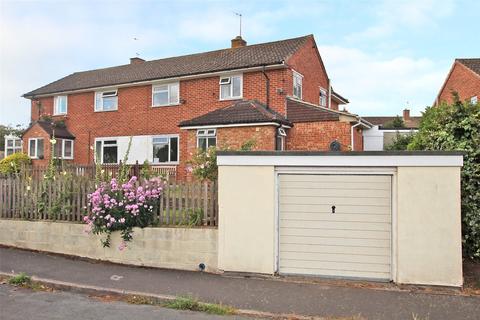 14 Avon Meadow, Downton, Salisbury, SP5 3LA