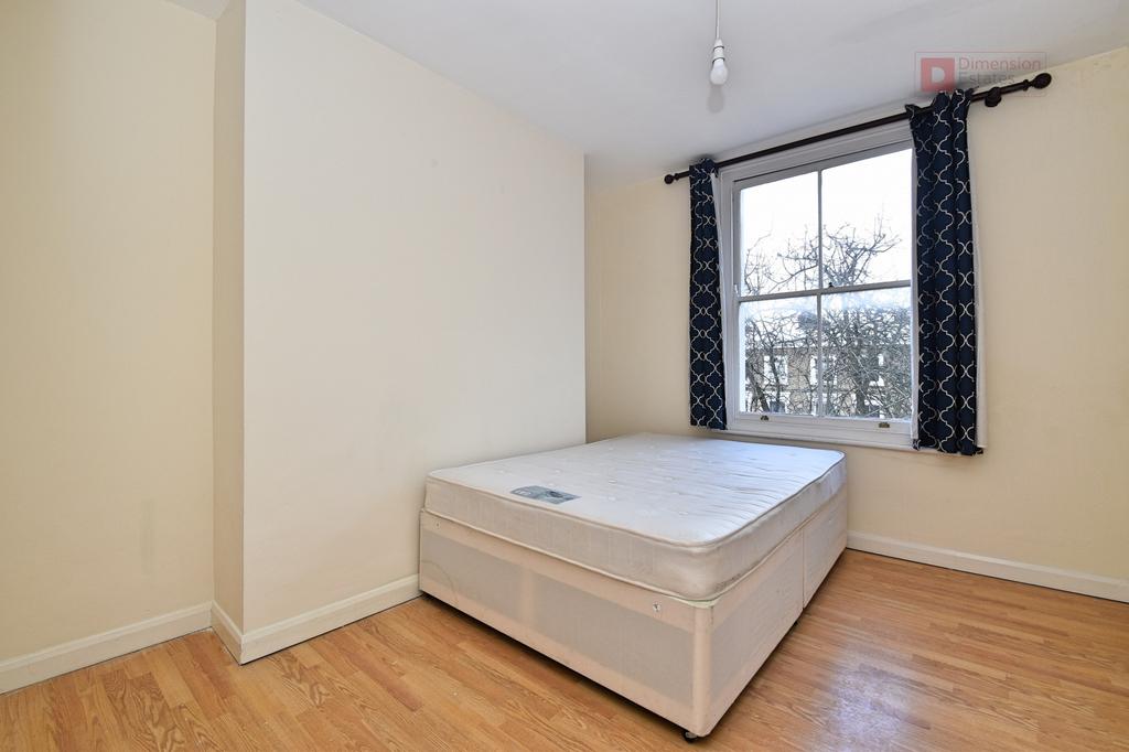 Elmore Street, Islington, London, N1 3 bed terraced house £1,650 pcm