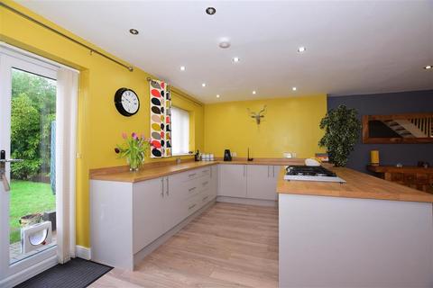 29 Densole Way, Densole, Folkestone, CT18 7BQ