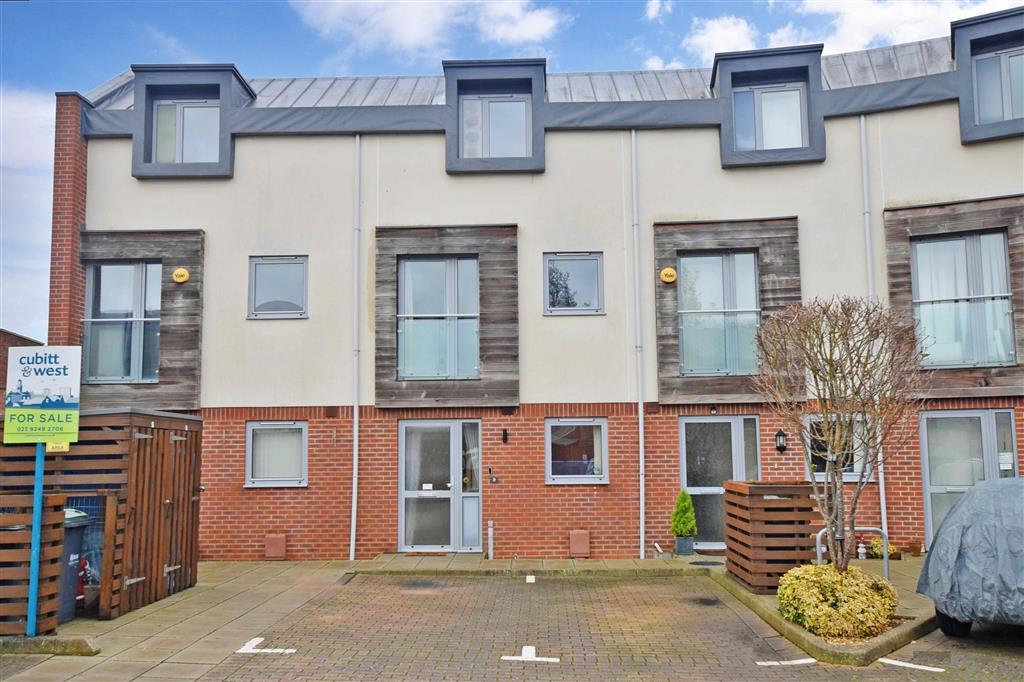 Finley Place, Havant, Hampshire 3 bed townhouse £250,000