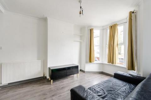 6 Victor Road, London, NW10 5XE