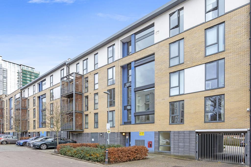 Fletcher Court, Colindale London NW9 2 bed flat - £1,495 pcm (£345 pw)