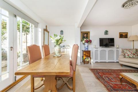 43b Windsor Road, Teddington, TW11 0SG