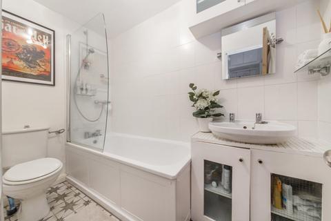 43b Windsor Road, Teddington, TW11 0SG