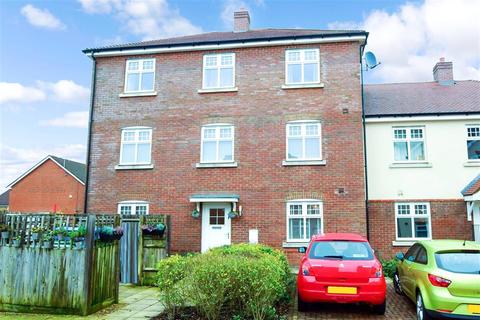 69 Ellis Road, Broadbridge Heath, Horsham, RH12 3GH