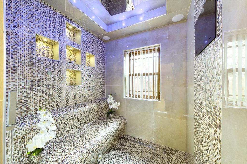 En-Suite Steam Room