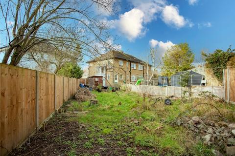 9 Grafton Close, London, W13 0JL
