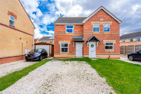 2 bedroom semi-detached house to rent, Walsh Gardens, Scartho Top, Grimsby, NE Lincolnshire, DN33