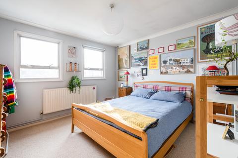 4 Morpeth Grove, London, E9 7LE