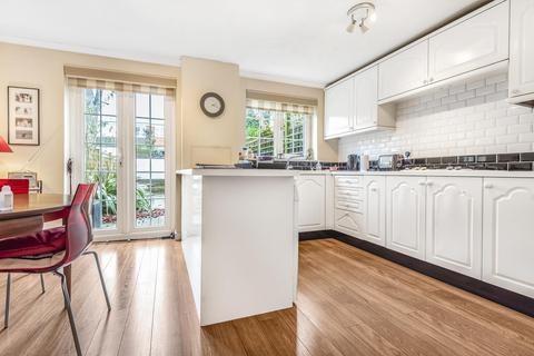 19 Boyd Close, Kingston Upon Thames, KT2 7RL