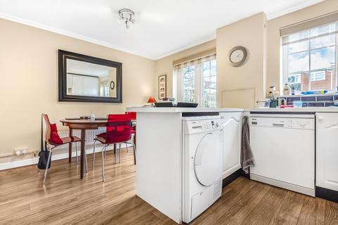 19 Boyd Close, Kingston Upon Thames, KT2 7RL