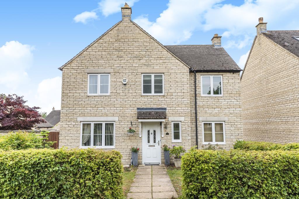 Shilton Park, Carterton, Oxfordshire, OX18 4 bed detached house £380,000