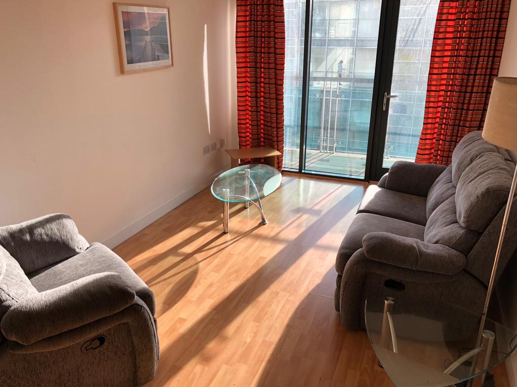 Lovell House, 4 Skinner Lane, Leeds 2 bed flat £725 pcm (£167 pw)