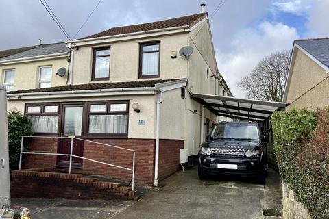 5 bedroom end of terrace house for sale - Brecon Road, Ystradgynlais, Swansea.