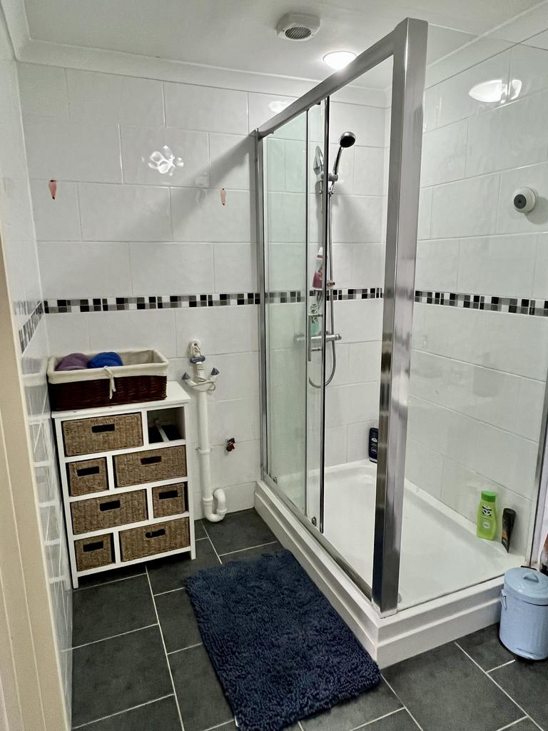 Annexe Bathroom