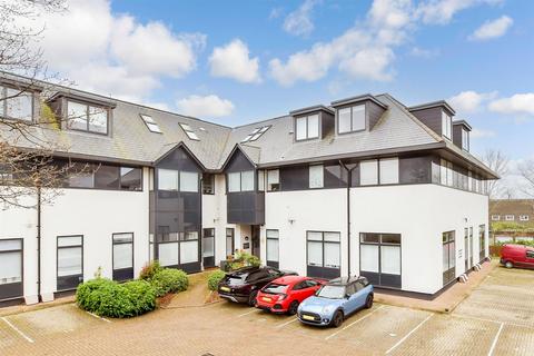 1 bedroom ground floor flat for sale, Challenge Court, Leatherhead, Surrey