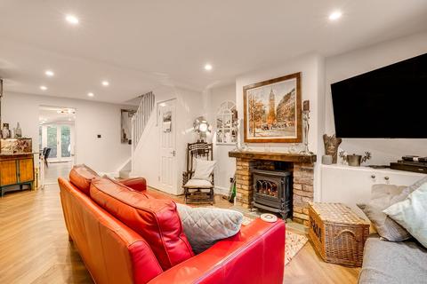 34 Princes Road, Richmond, TW10 6DH