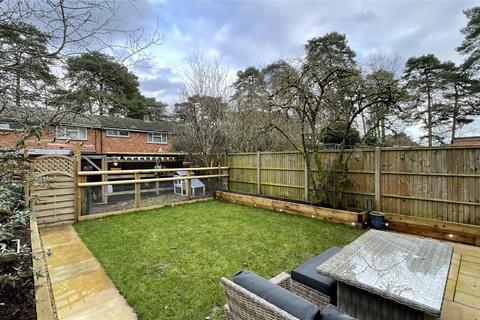 2 Bluecoat Walk, Bracknell, RG12 9NP