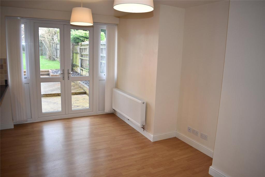 Bhylls Lane, Wolverhampton, WV3 3 bed semidetached house £249,950