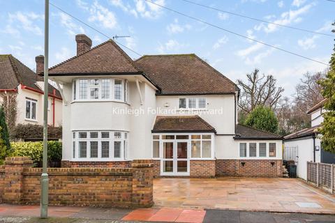 52 Copse Avenue, West Wickham, BR4 9NR