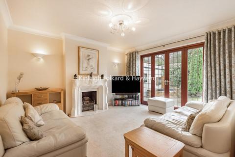 52 Copse Avenue, West Wickham, BR4 9NR