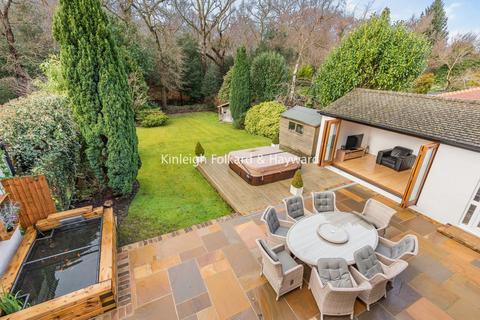 52 Copse Avenue, West Wickham, BR4 9NR