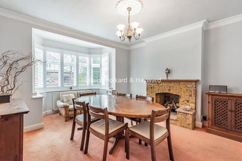 52 Copse Avenue, West Wickham, BR4 9NR
