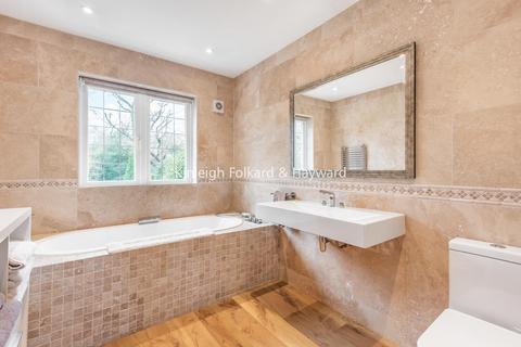 52 Copse Avenue, West Wickham, BR4 9NR