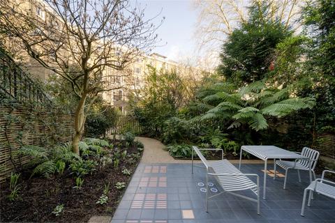 undefined, Ladbroke Grove, London, W11