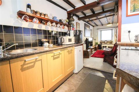 8 Albert Court, Ilfracombe, EX34 9EB