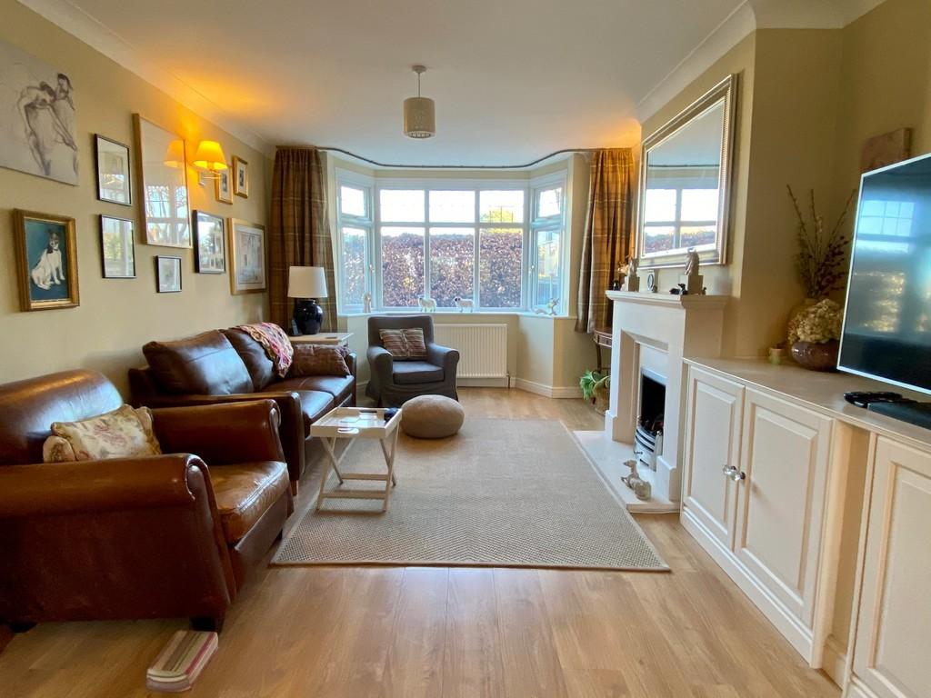Coxwold View, Wetherby, LS22 5 bed semidetached house £425,000