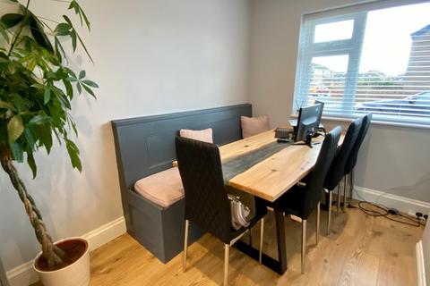 32 Freemans Way, Wetherby, LS22 6YW